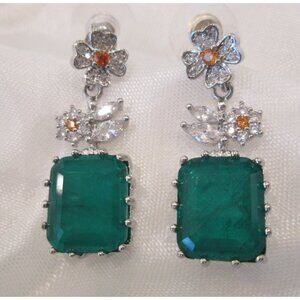 EMERALD CUSHION CUT GEMSTONE 14 K GOLD FILLING DROP LADIES EARRING